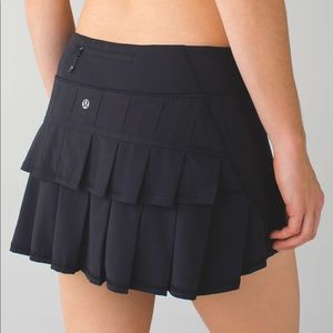 Lululemon Size 10 TALL Pacesetter Skort
